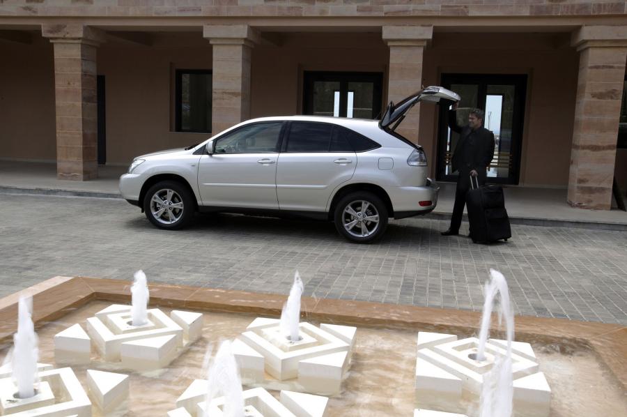  Lexus RX400h 2006 года  (фото 156 из 272)
